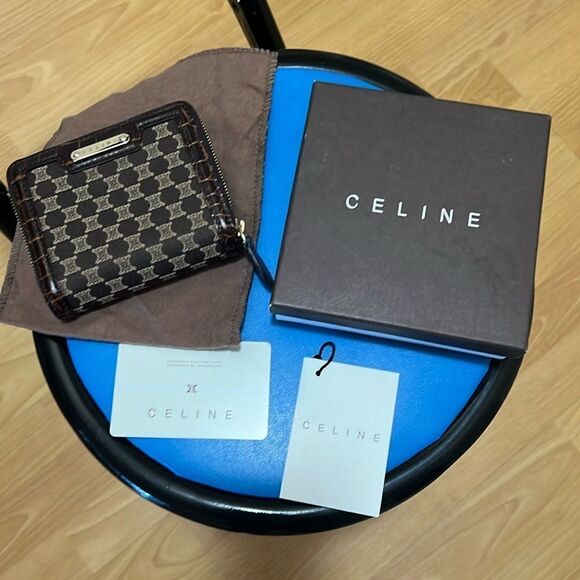Celine macadam embossed wallet - Picture 1 of 10